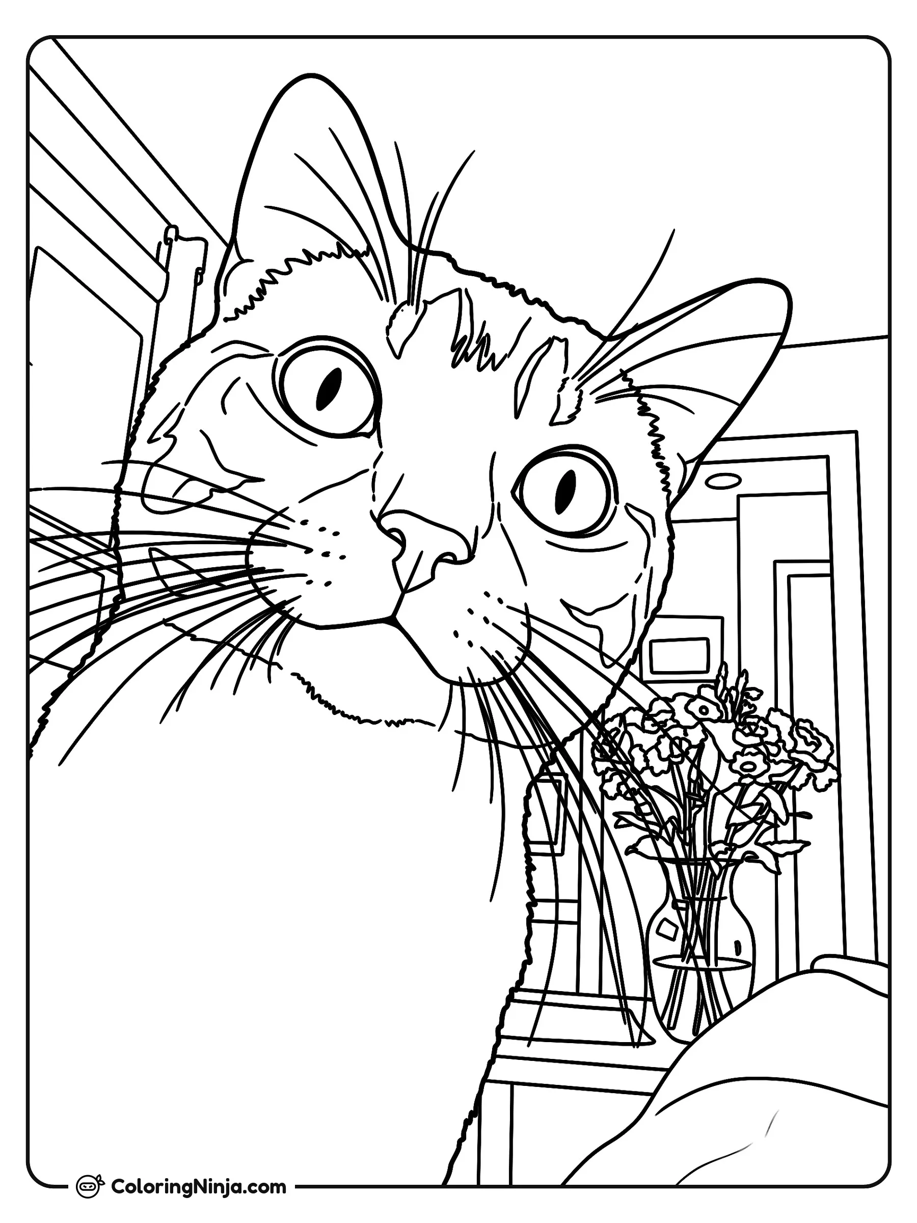 Primer plano de un gato curioso, dibujo para colorear: Un gato curioso con ojos muy abiertos se acerca a mirar de frente en una acogedora casa. Al fondo se observa una mesa con un florero lleno de flores, puertas abiertas y cuadros en la pared.